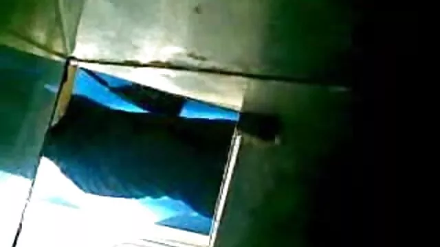 A nő nem borotvalt punci Fasz A Kamera fasz