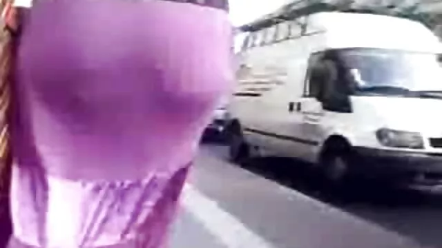 A vörös dugás a suliban lábakban