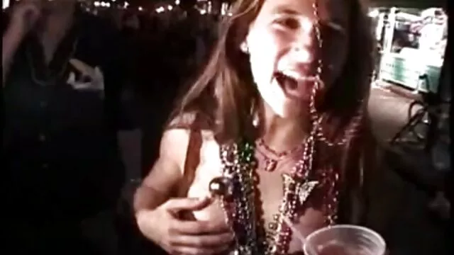 Nővér, beteg kéz kiverte a farkam és csapdába esett