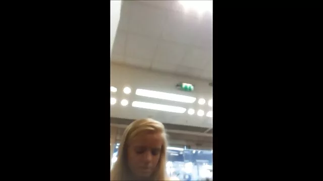 Punci ül az arcán húzta vad szex videok