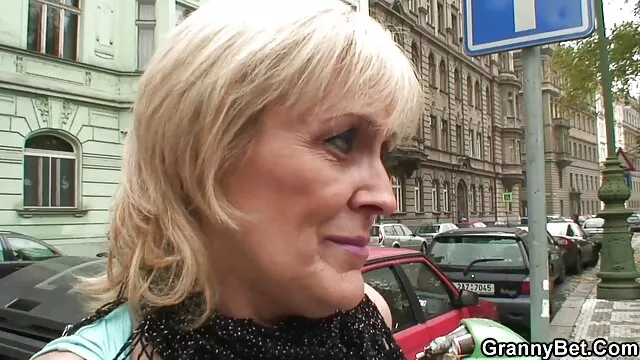 Szőke maszturbál ingyen pono filmek az ágyon