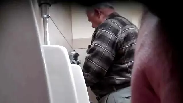 A baszik a család dohányzás barátnője kamera