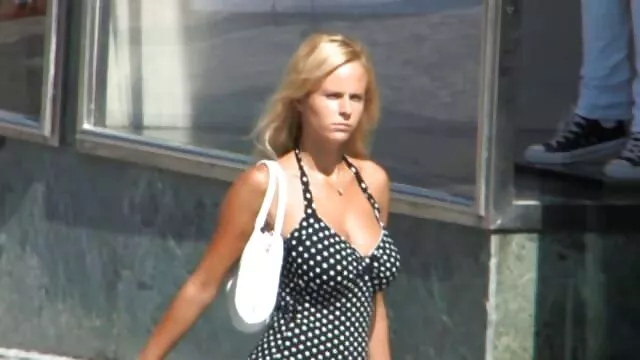 Nehéz nedves ember maszturbalo csajok fúrás a lelkes felesége harisnya