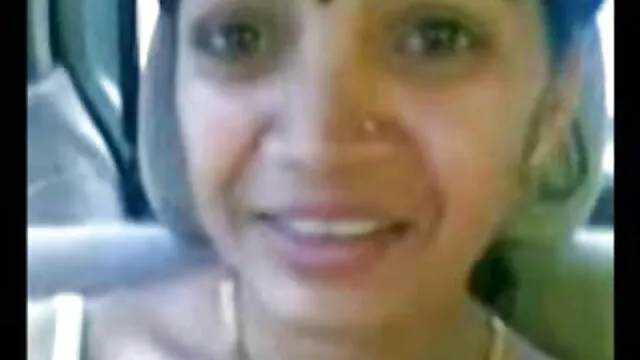 Megölni egy szeretőt, a lány ül anya fiával kefél a padláson