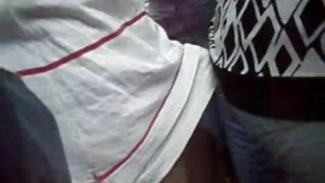 Pár ül pormo videok a széken