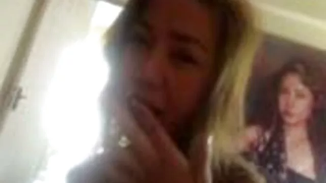 Szia gyönyörű anya szeksz lyuk Annabel Carter